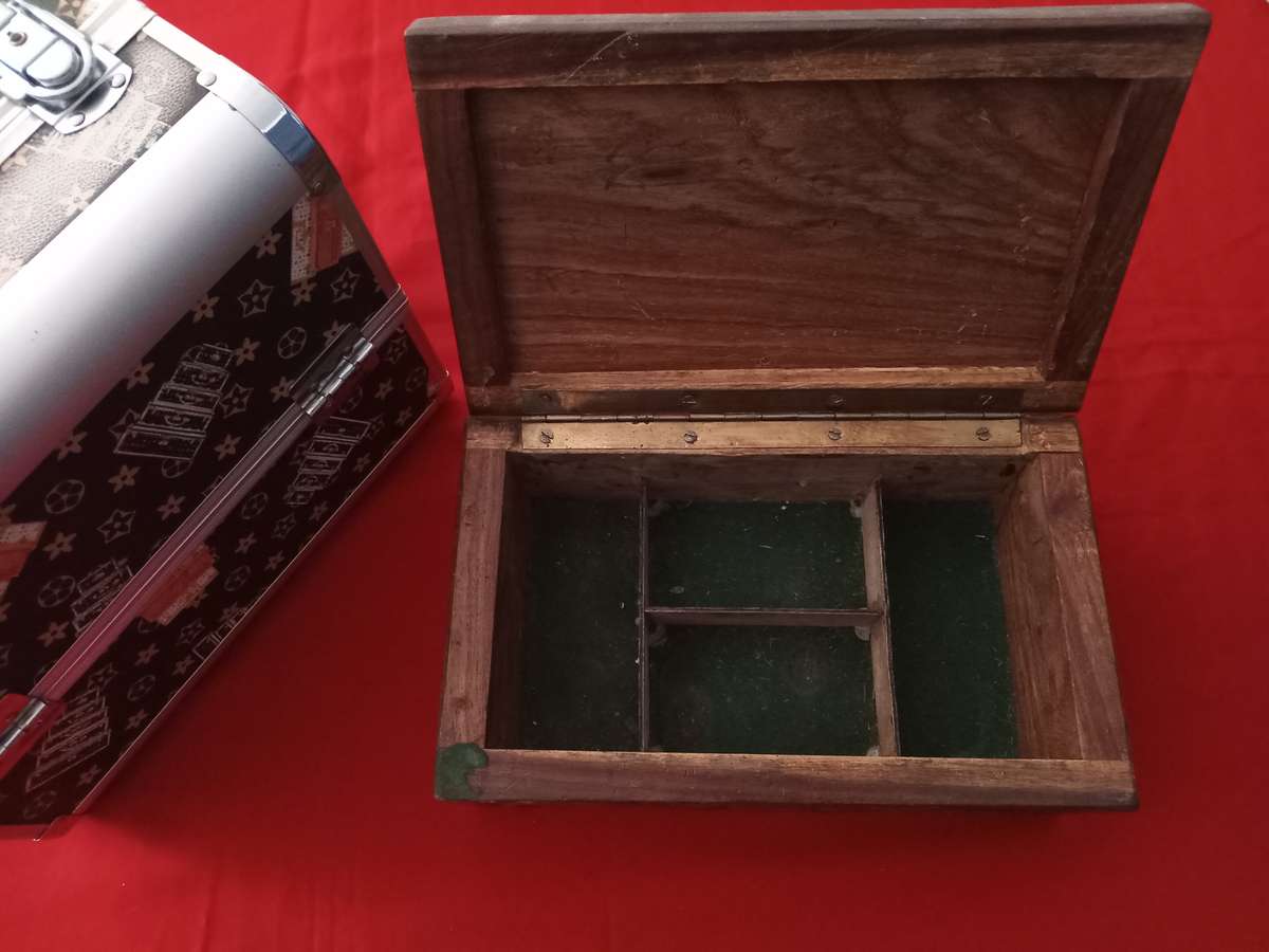 Makeup cosmetics case & Handmade  wood Jewelry box