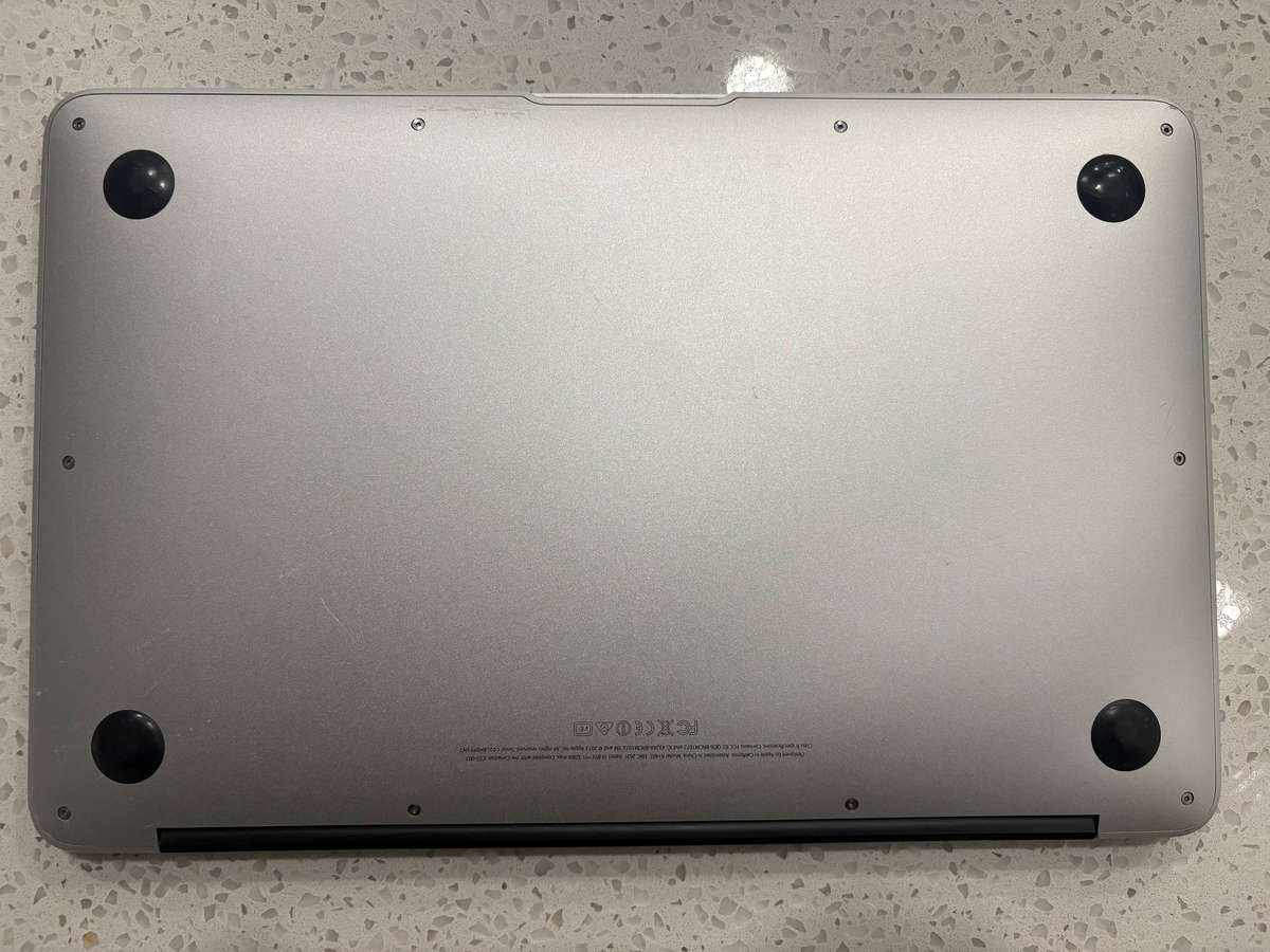 Macbook Air 11 inch A1465
