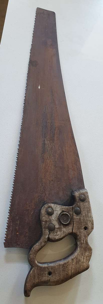 Vintage DISSTON PHILA saw as per photo