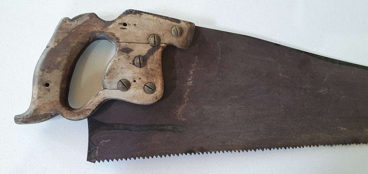 Vintage DISSTON PHILA saw as per photo