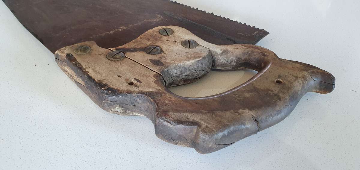 Vintage DISSTON PHILA saw as per photo