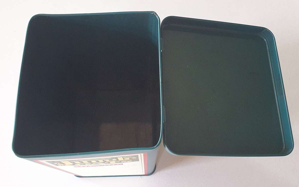 JUNGLE OATS tin as per photo