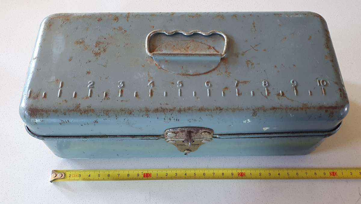 Vintage toolbox as per photos
