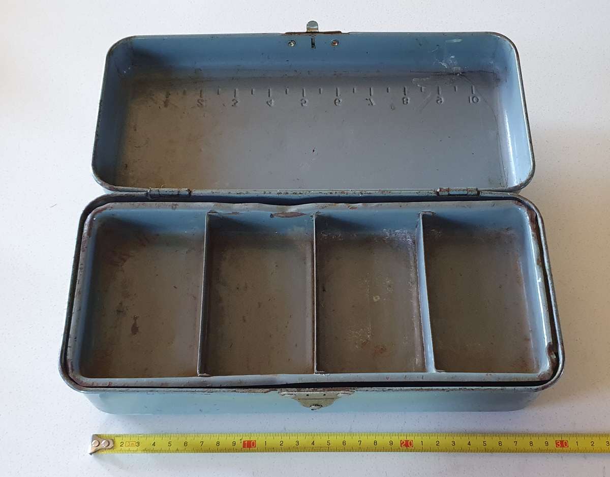 Vintage toolbox as per photos
