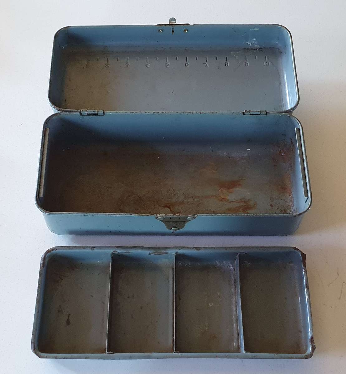 Vintage toolbox as per photos