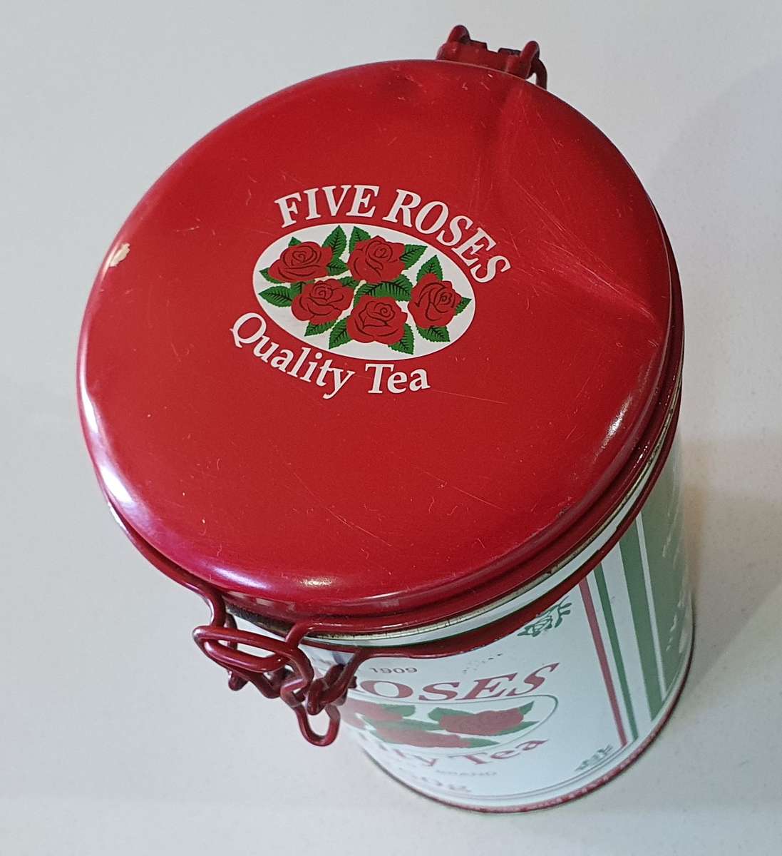 FIVE ROSES tea tin as per photos