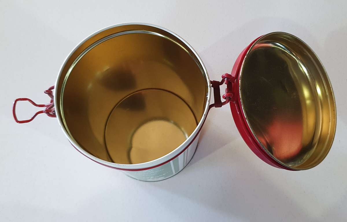 FIVE ROSES tea tin as per photos