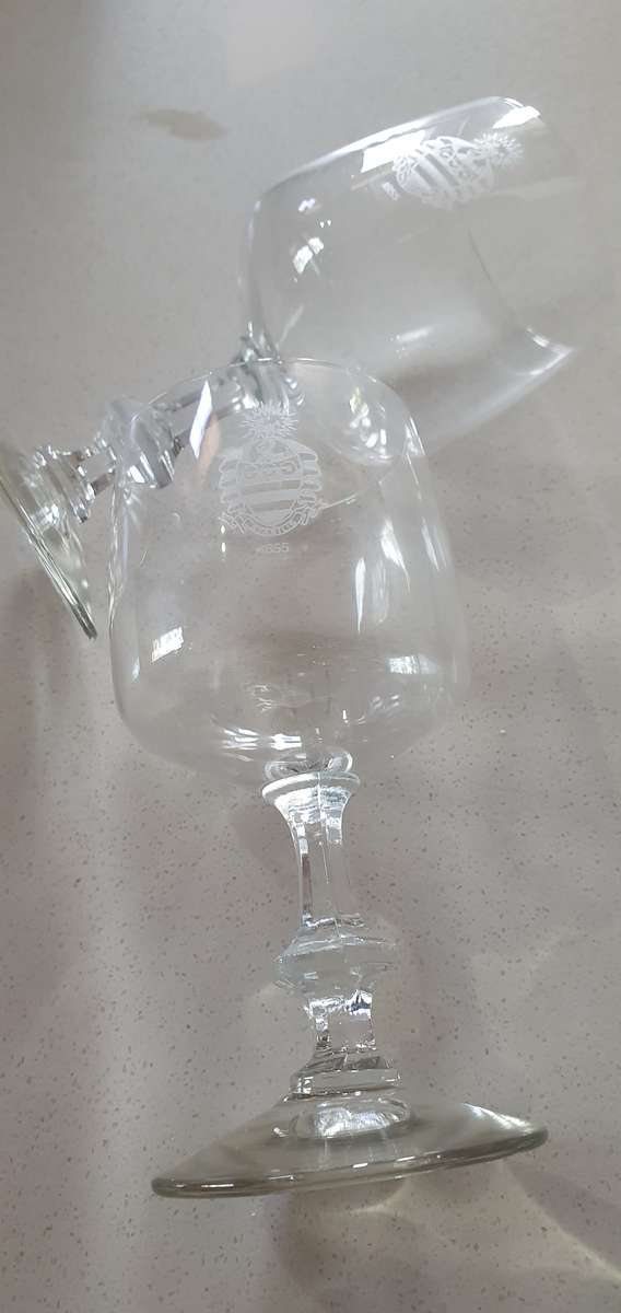 6x GREY COLLEGE wine glasses as per photos