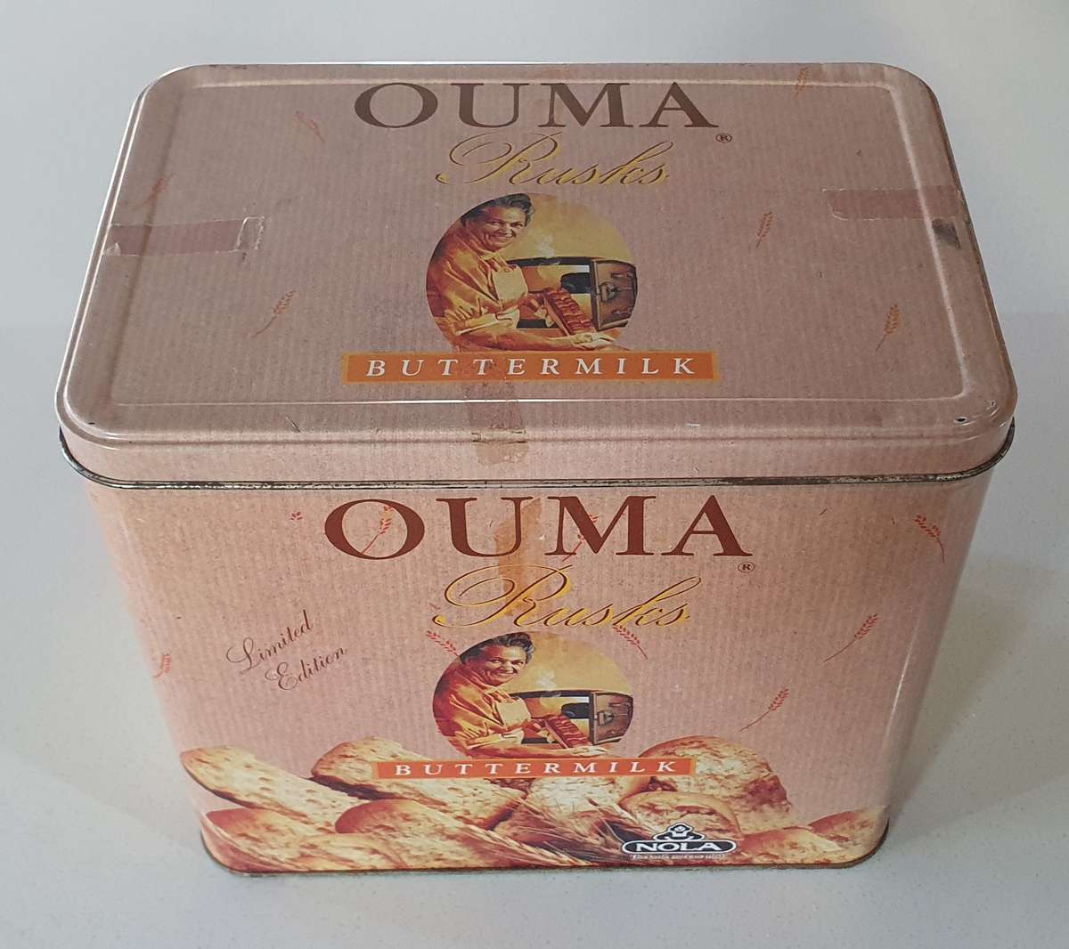 OUMA RUSKS tin as per photos