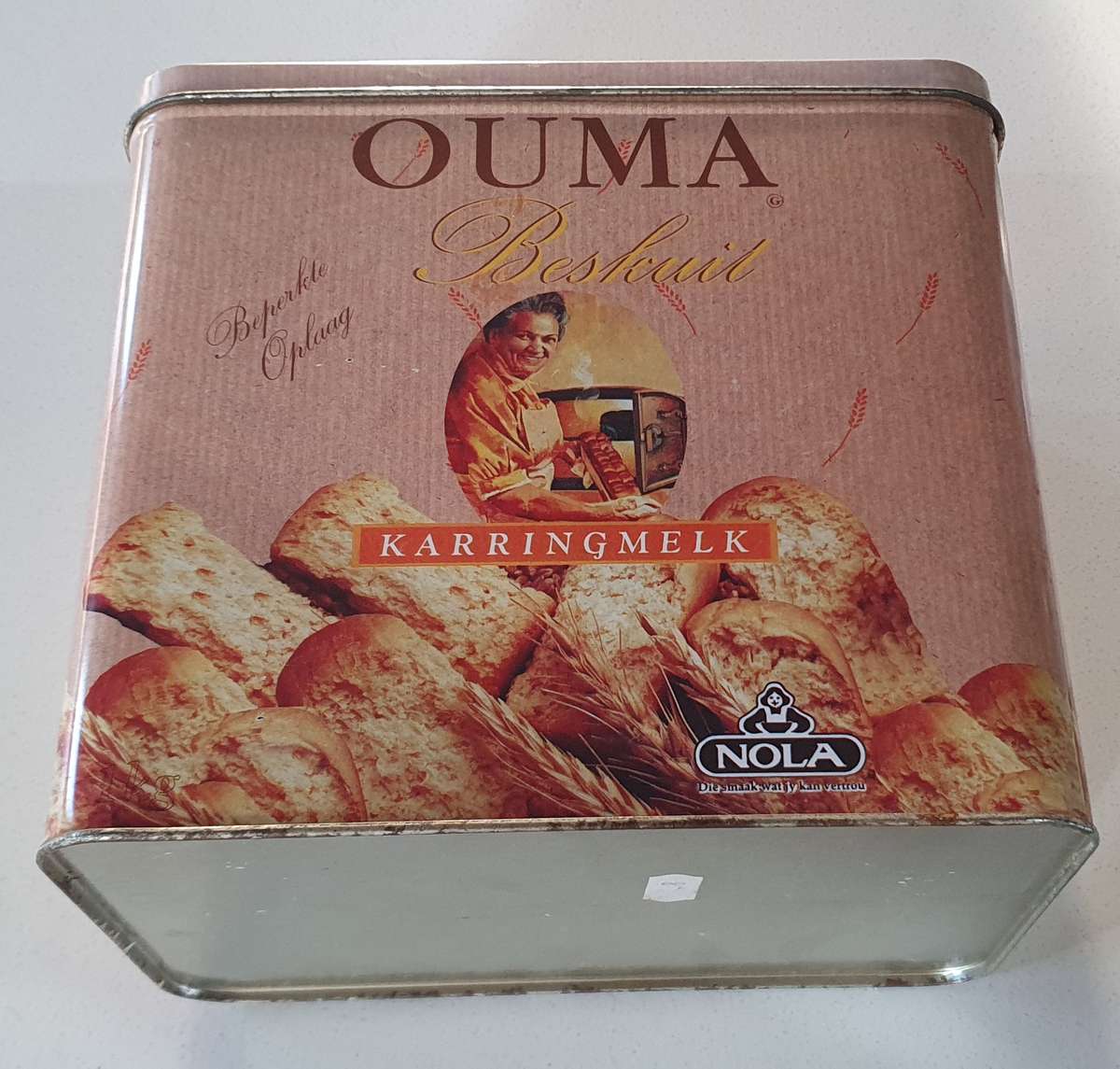 OUMA RUSKS tin as per photos