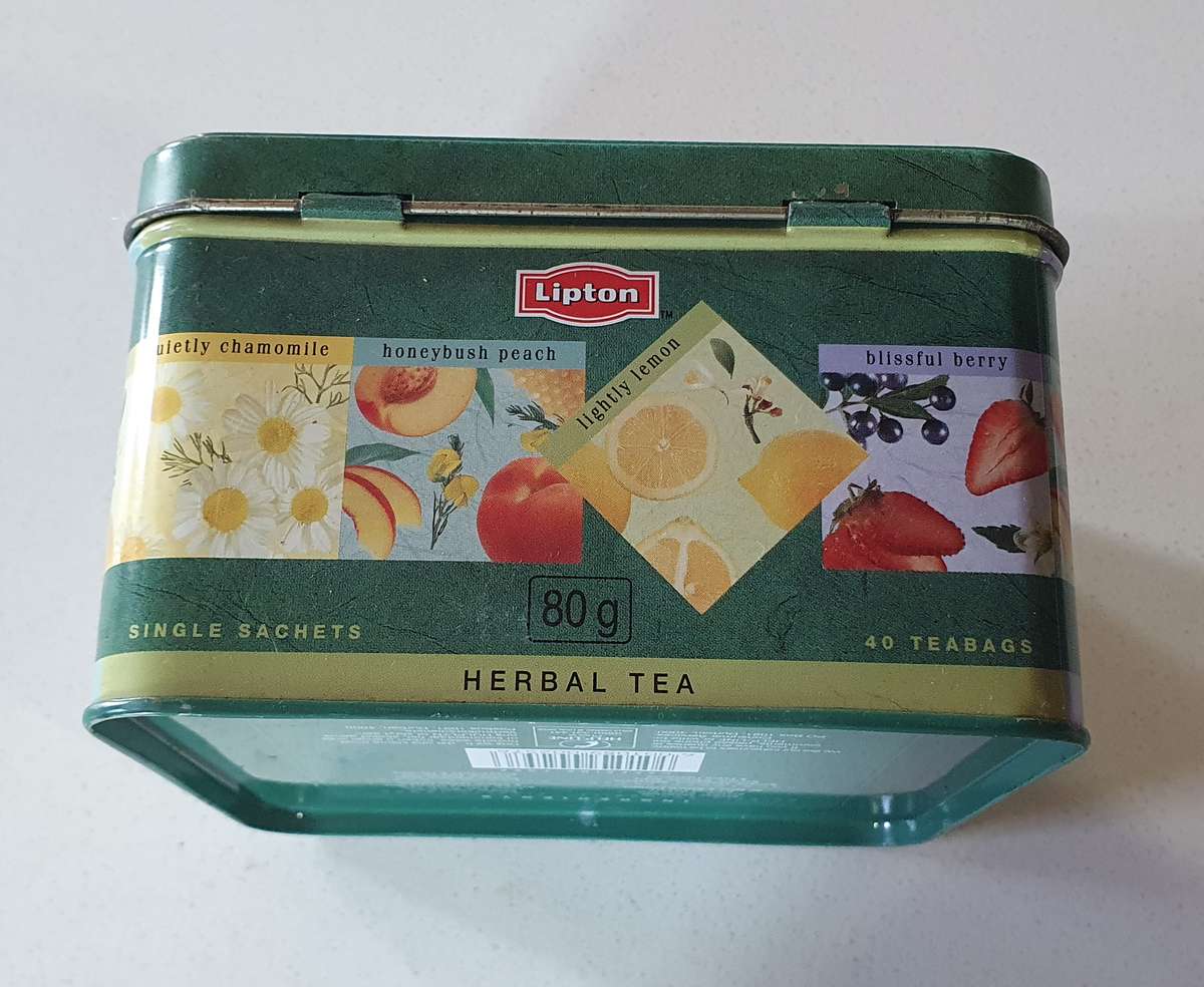 LIPTON TEA tin as per photo.