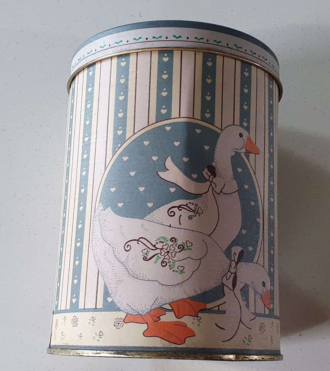 DUCK'S theme tin as per photos