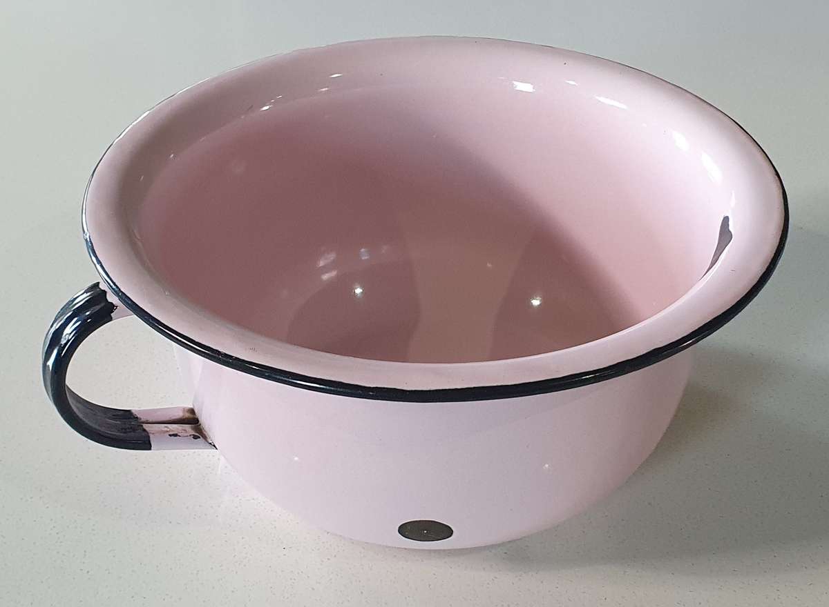 Vintage enamel bedpan as per photos