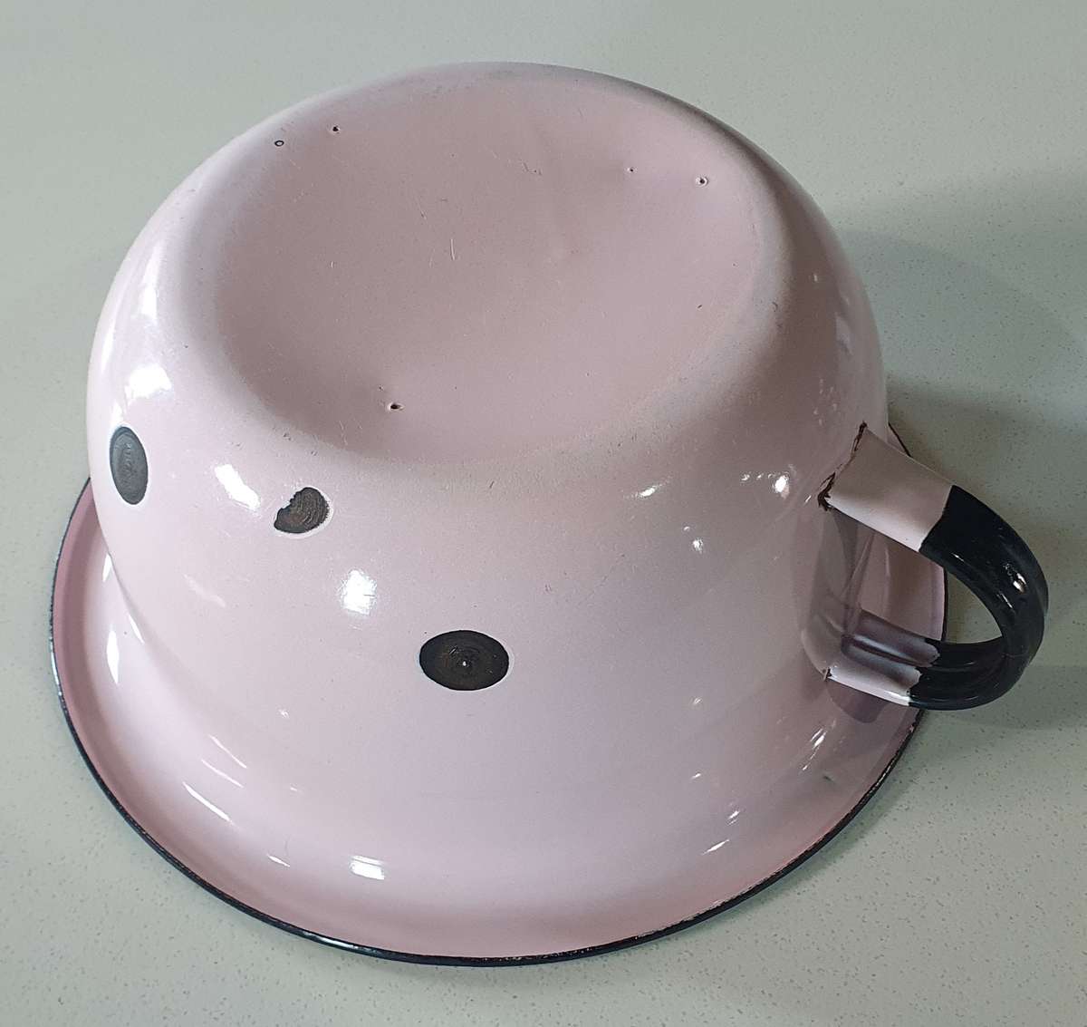 Vintage enamel bedpan as per photos