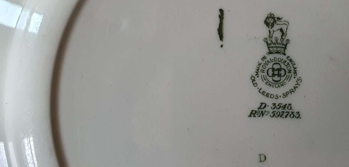 Royal Doulton old leeds sprays plate - as per photos