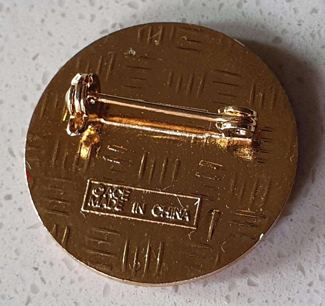 ALASKA TRAVELING PIN as per photo