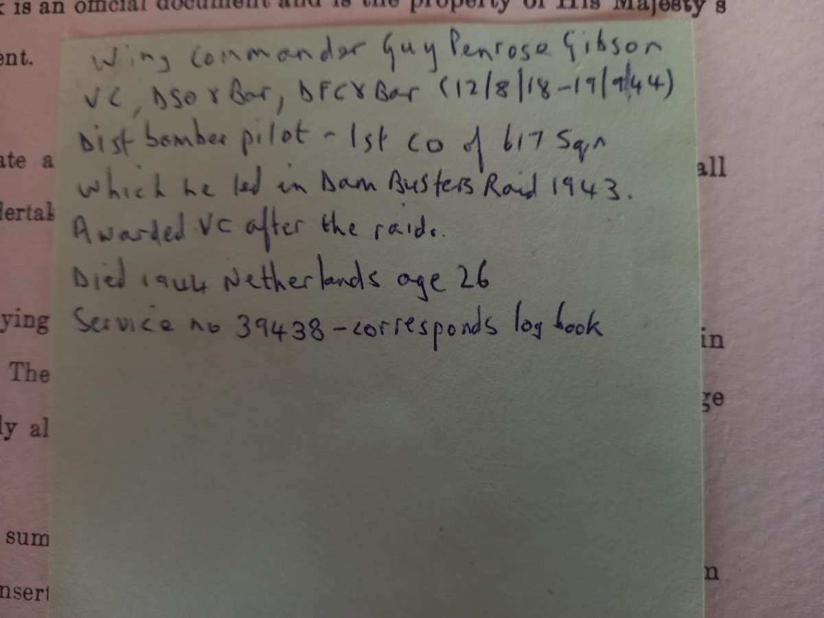 Royal Air Force, Pilots Flying Log Book, nr 2 (1940)