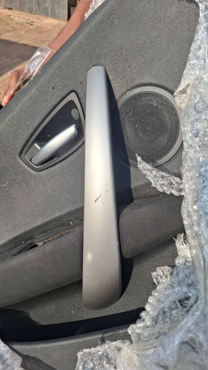 BMW 1 SERIES E87 Non-Leather SET OF INTERIOR door cards  Fronts & Rear