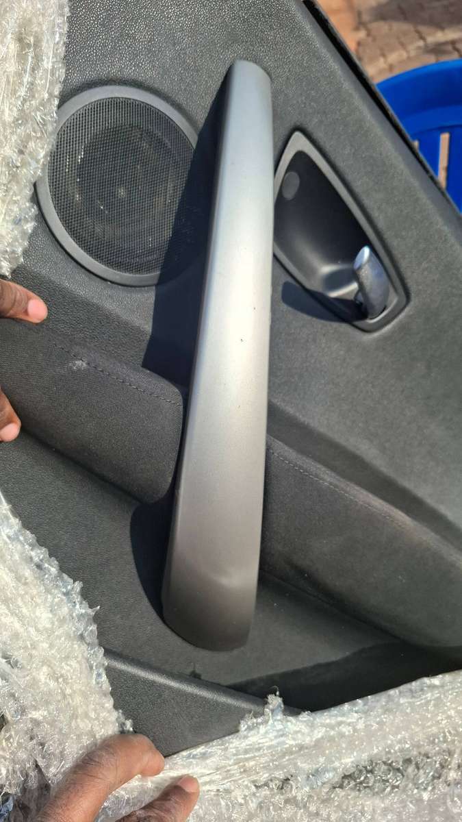 BMW 1 SERIES E87 Non-Leather SET OF INTERIOR door cards  Fronts & Rear