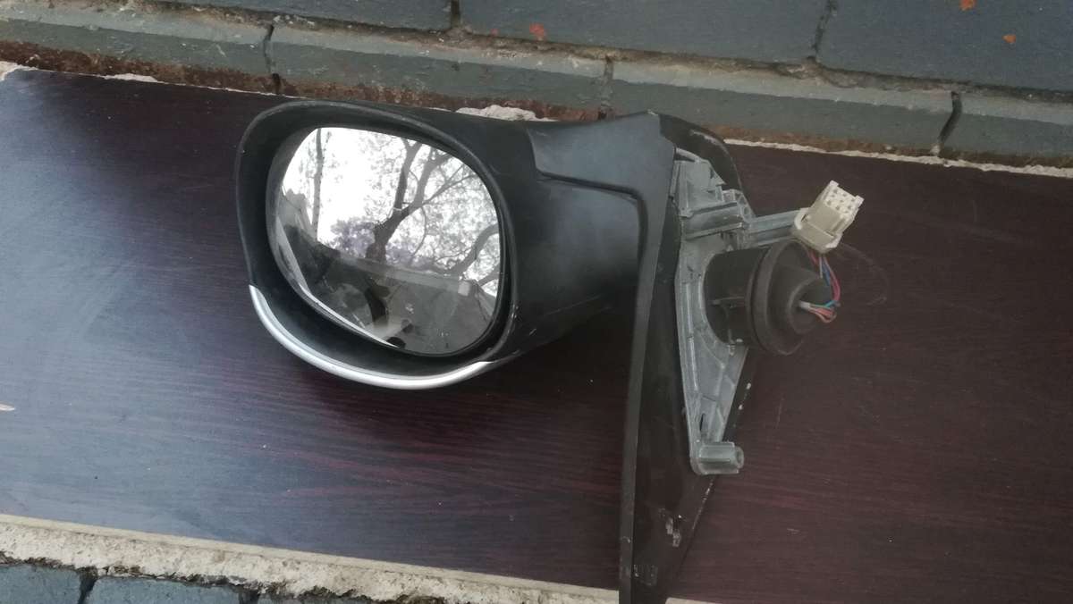 1999 to 2005 Peugeot 206, 2 Door Right Electric side mirror