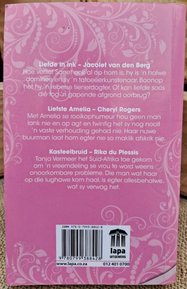 Romanza 3 in 1 -Liefde in ink-Liefste Amelia-Kasteelbruid (2020)