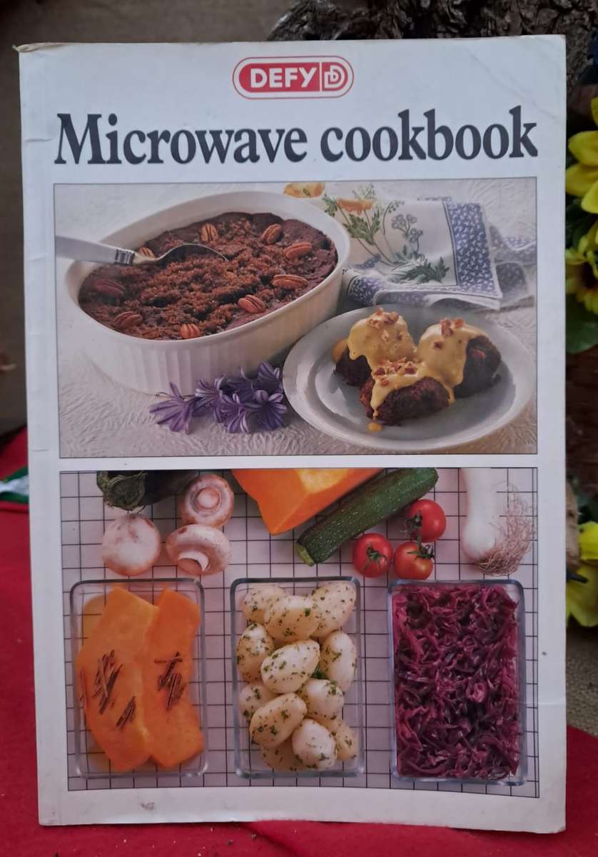 Defy Microwave Cookbook (1993)