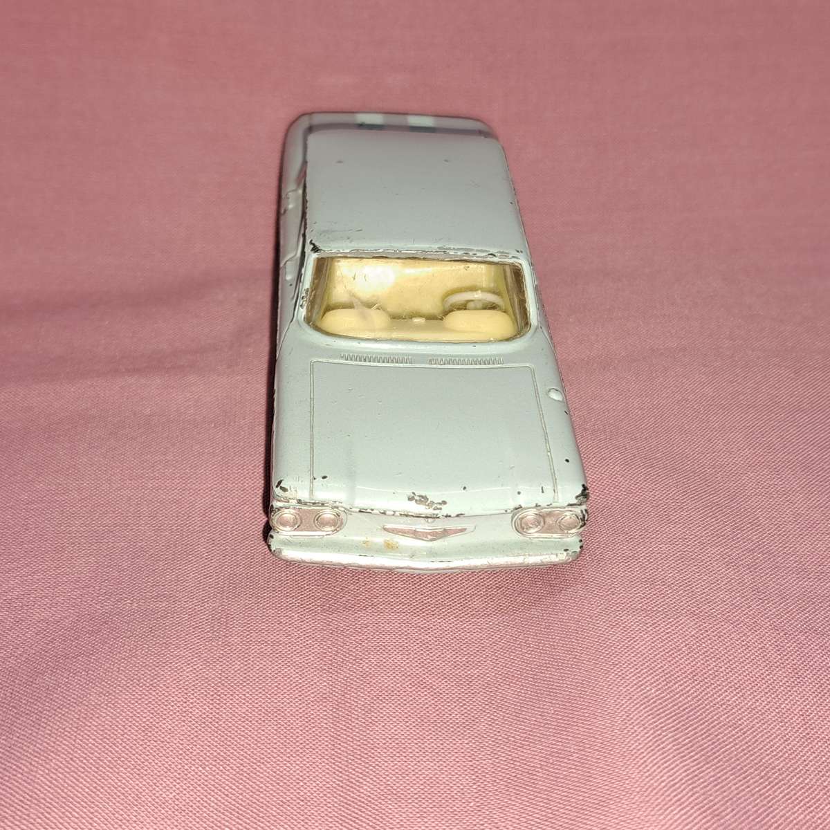 Dinky South Africa - Chevrolet Corvair - No. 552  Only for Anthony