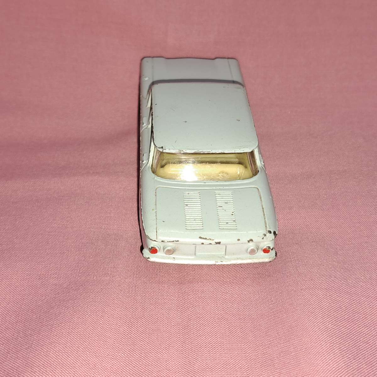 Dinky South Africa - Chevrolet Corvair - No. 552  Only for Anthony