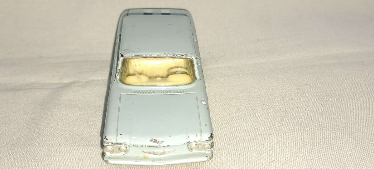 Dinky South Africa - Chevrolet Corvair - No. 552  Only for Anthony