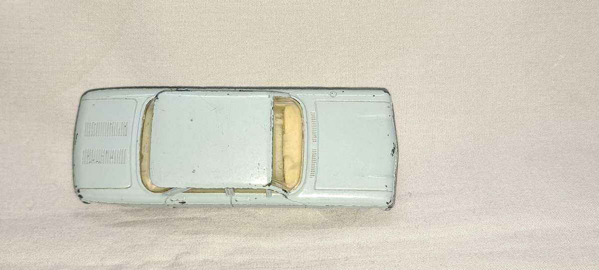 Dinky South Africa - Chevrolet Corvair - No. 552  Only for Anthony