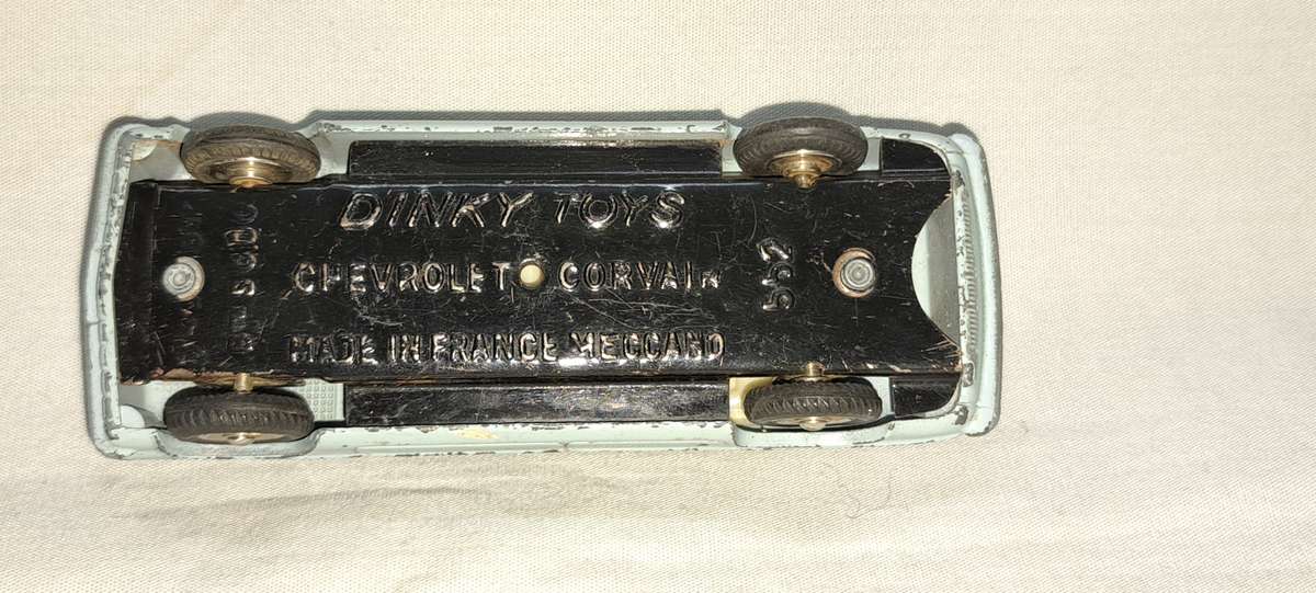 Dinky South Africa - Chevrolet Corvair - No. 552  Only for Anthony