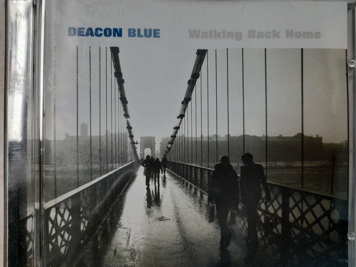 Deacon Blue - Walking Back Home