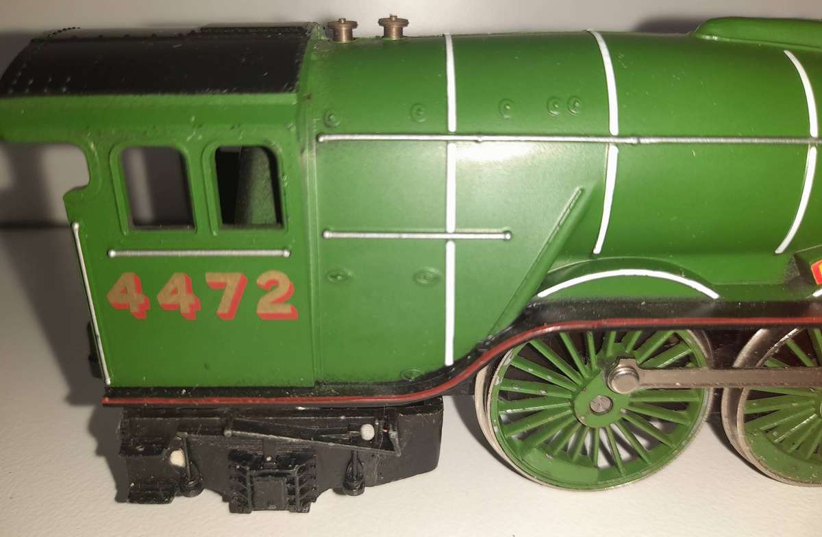 Railway: Locomotive - Flying Scotsman (OO Gauge Scale Model) by Hornby