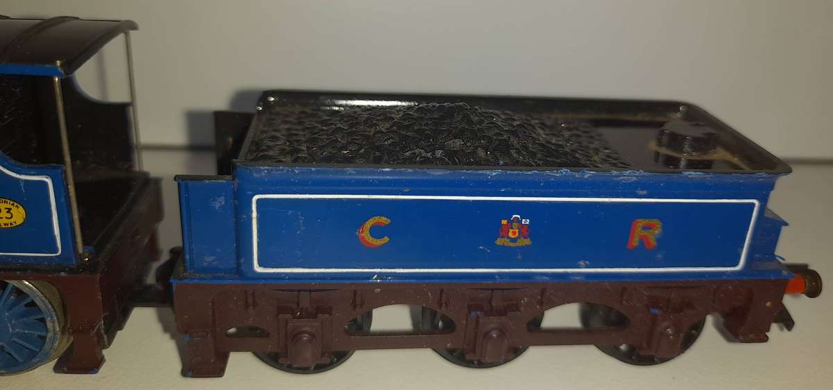 Railway: Caledonian Loco and Tender (HO Scale) by Tri-ang/Hornby