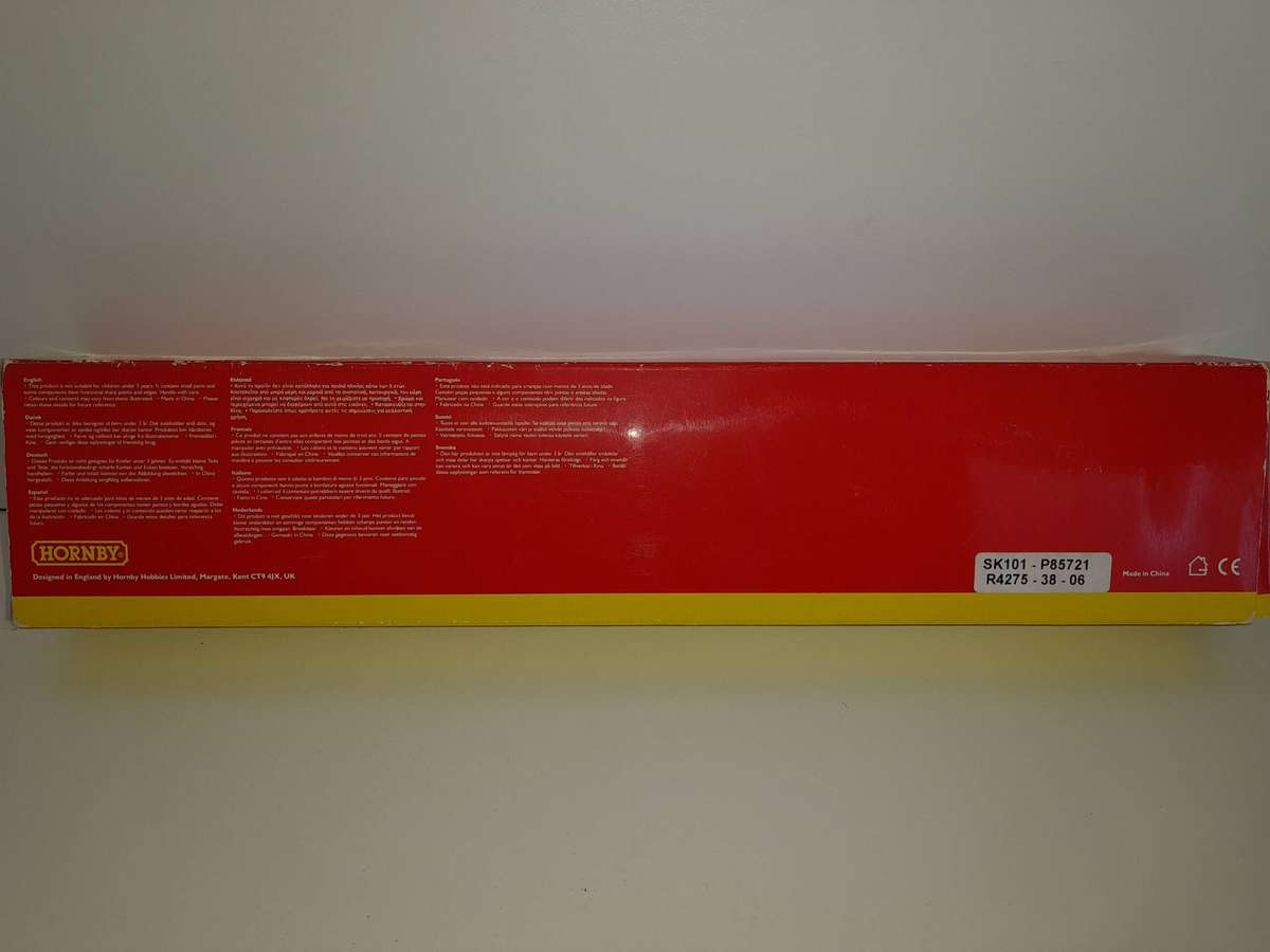 Railway: Passenger Couch Car (OO Gauge)  by Hornby