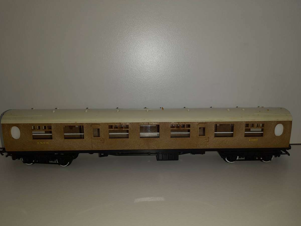 Railway: Full Third Couch (OO/HO Gauge)  by Hornby
