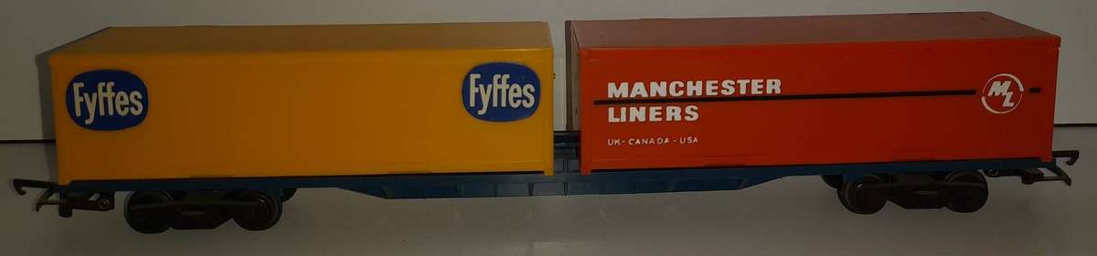 Railway: Container Carrier (HO Scale)