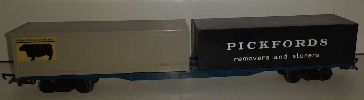 Railway: Container Carrier (HO Scale)