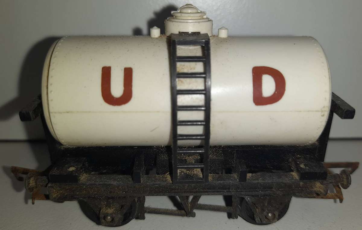 Railway: Milk Wagon (HO Gauge)