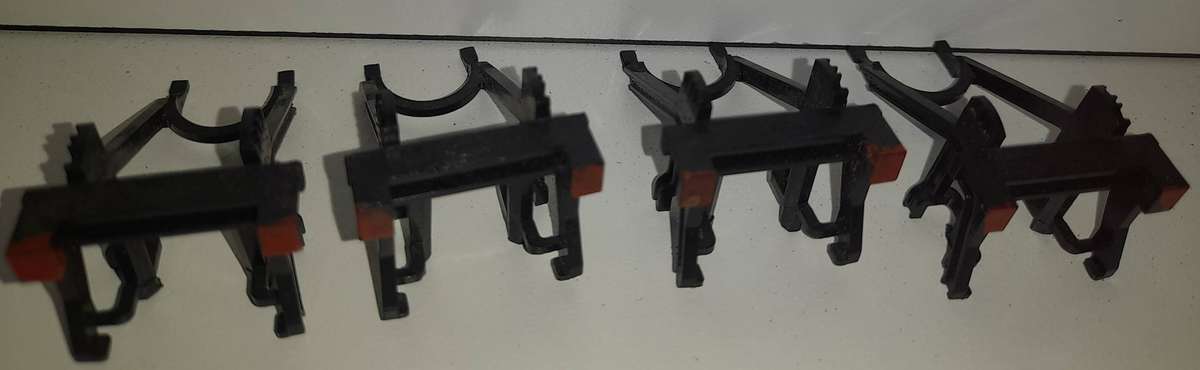 Railway: Buffer Stops x 4 (HO Scale)