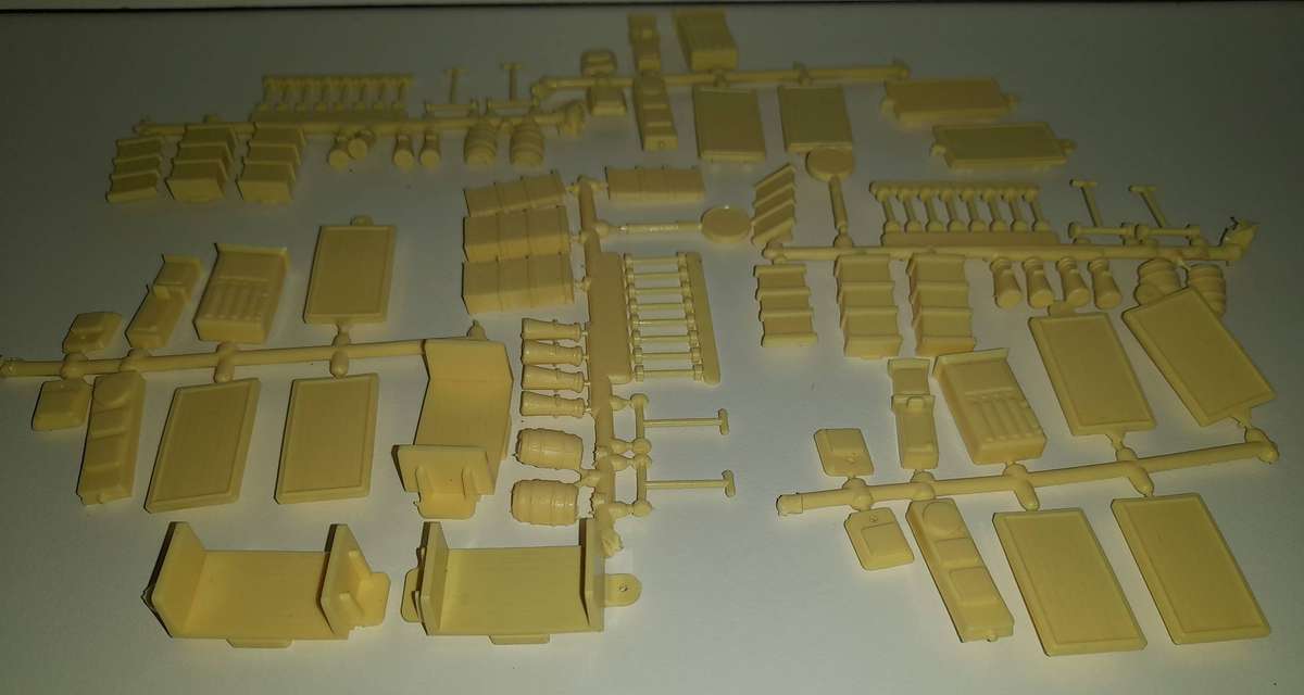 Railway: Accessories - Station Accessories (HO Scale)