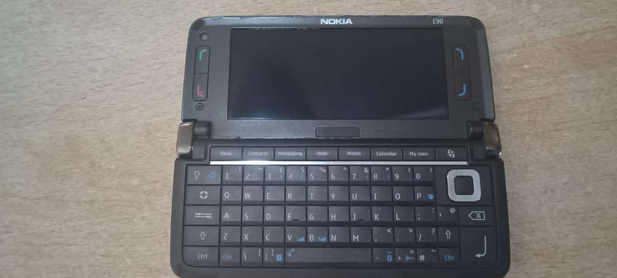 Nokia E90 AS IS for spares