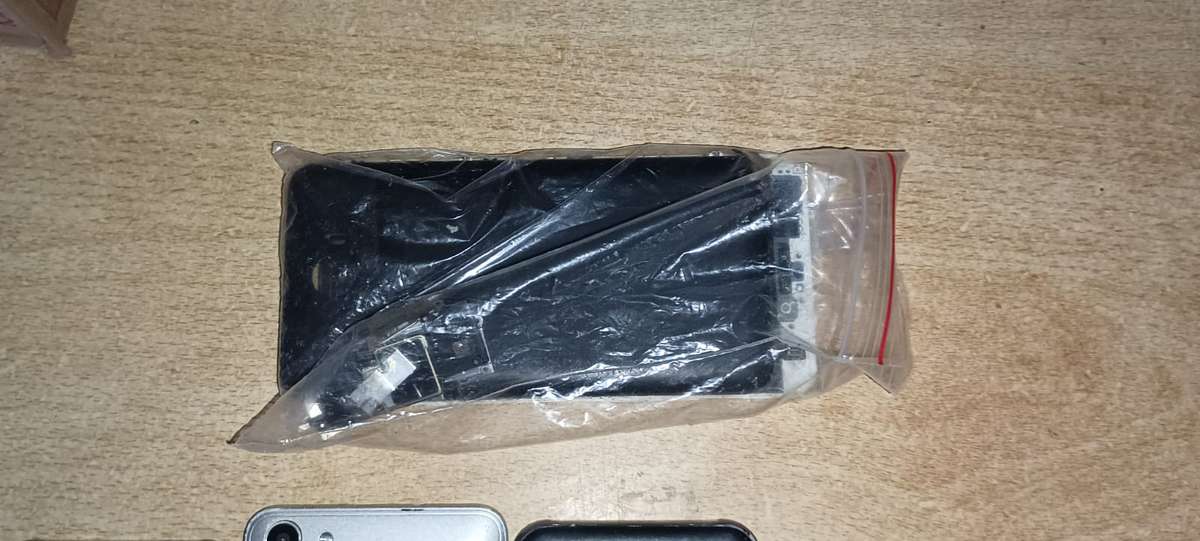 Phones NOT TESTED *AS IS*