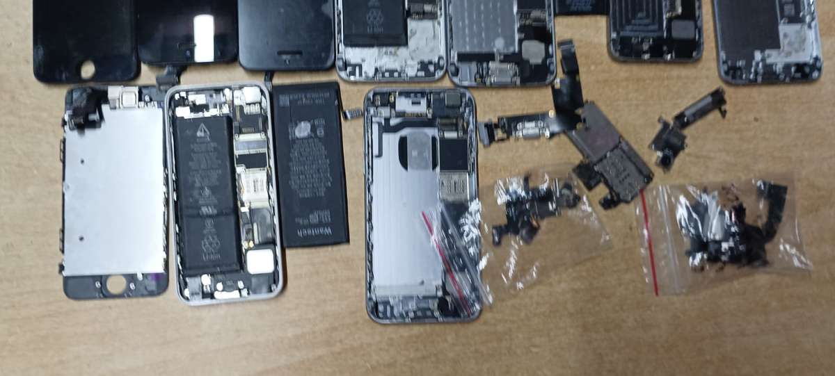 Iphone unknown parts