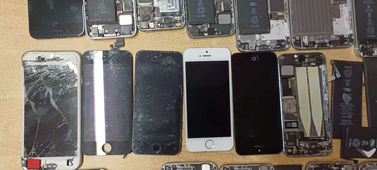 Iphone unknown parts