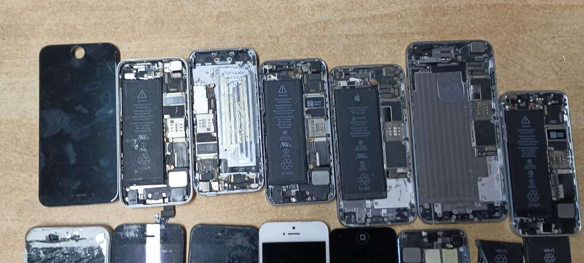 Iphone unknown parts