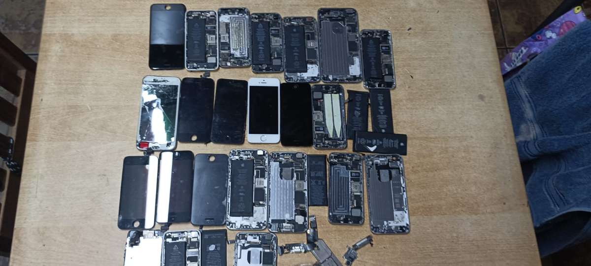 Iphone unknown parts