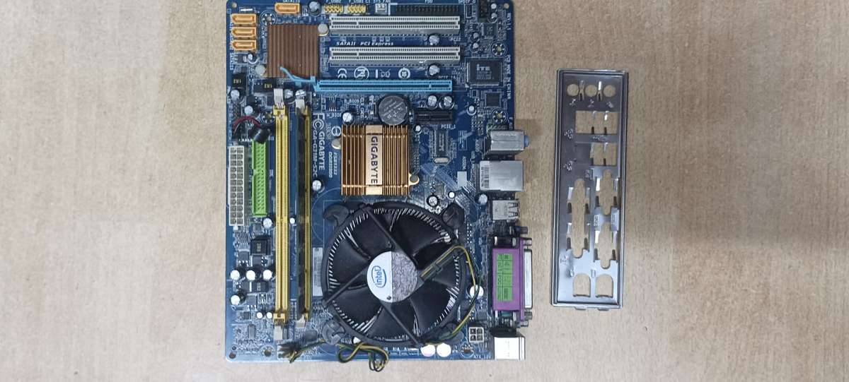 Motherboard Gigabyte GA-G31M-S2C as is