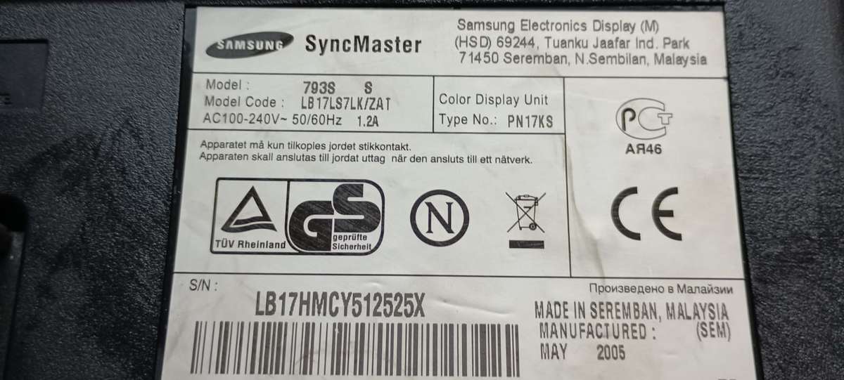 Samsung SyncMaster CRT monitor Model 793S