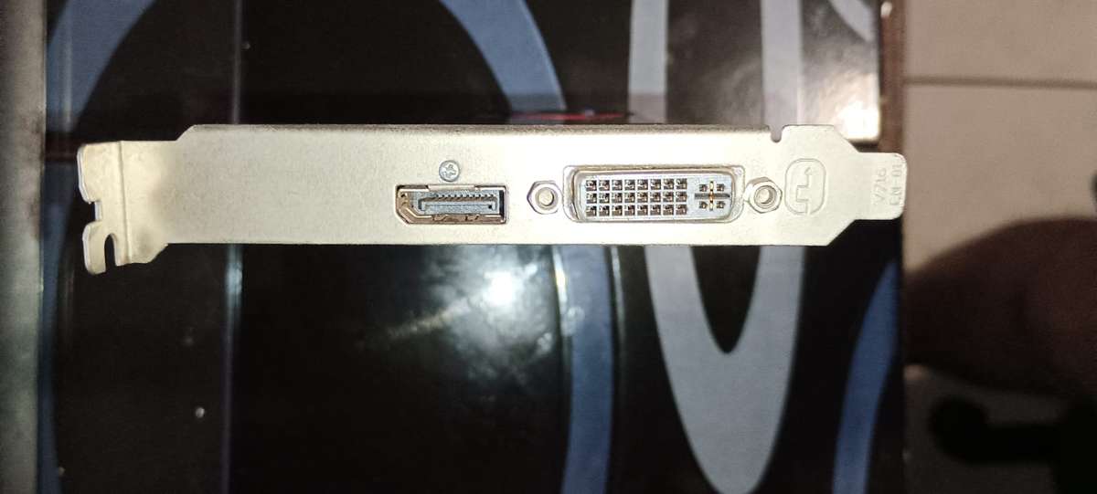 AMD Radeon R7 250 - Graphics card 2 gig